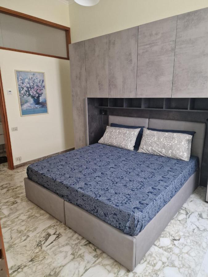 In Pieno Centro Storico Antico Quadrilatero Apartment Bologna Bagian luar foto