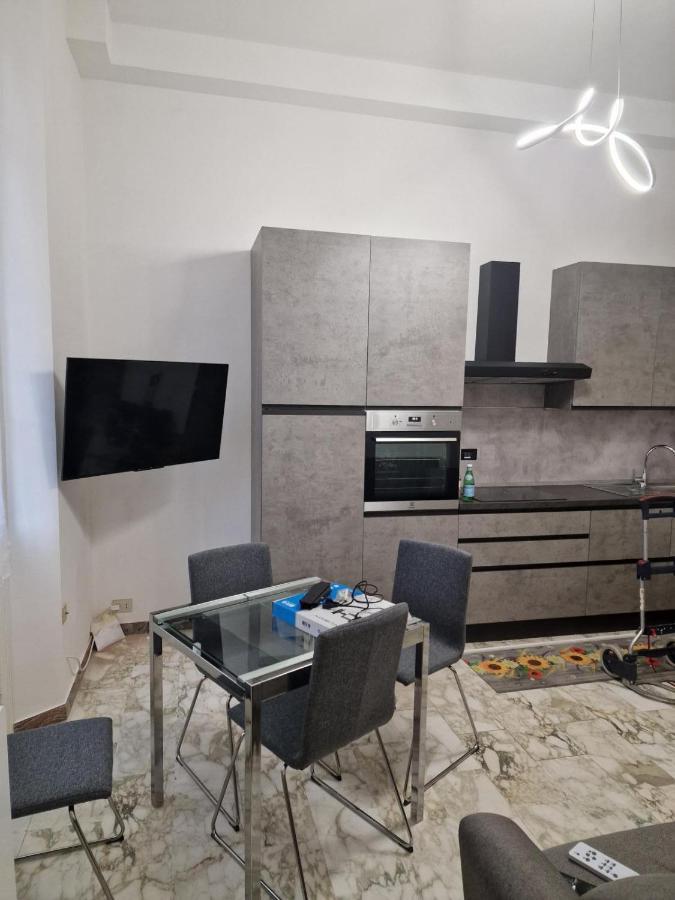 In Pieno Centro Storico Antico Quadrilatero Apartment Bologna Bagian luar foto