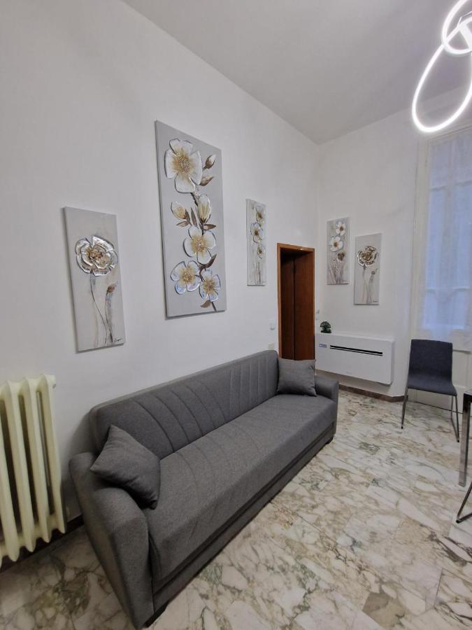 In Pieno Centro Storico Antico Quadrilatero Apartment Bologna Bagian luar foto